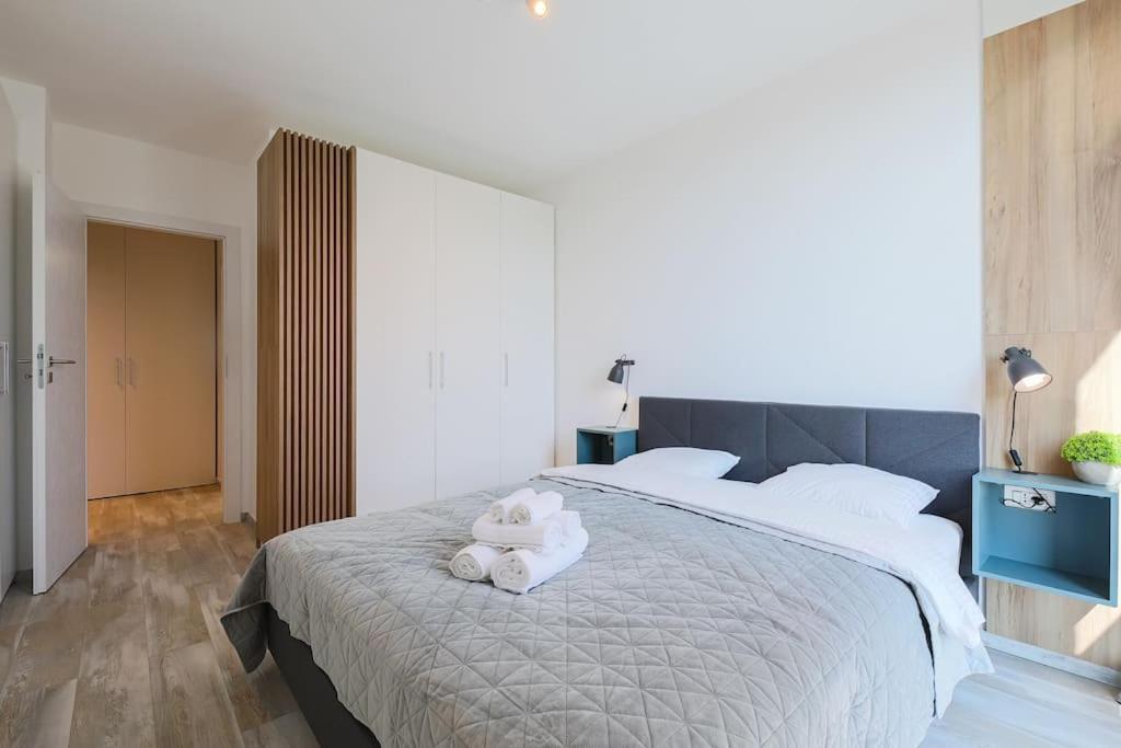 Luxury Apt. Near River & Parking Timisoara Ngoại thất bức ảnh