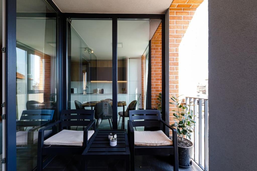 Luxury Apt. Near River & Parking Timisoara Ngoại thất bức ảnh
