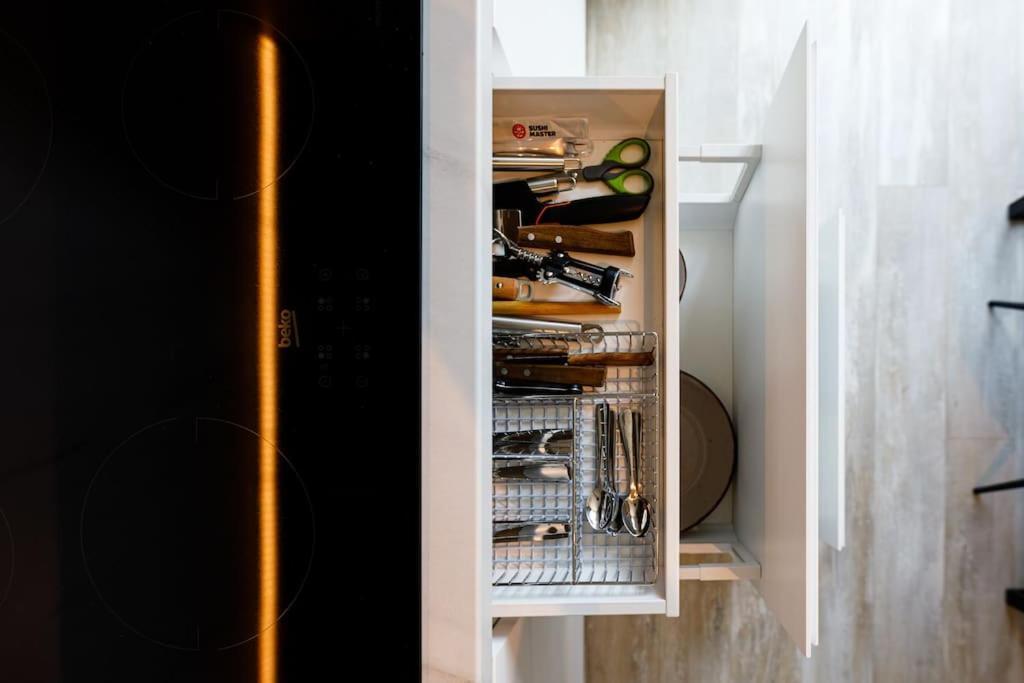 Luxury Apt. Near River & Parking Timisoara Ngoại thất bức ảnh